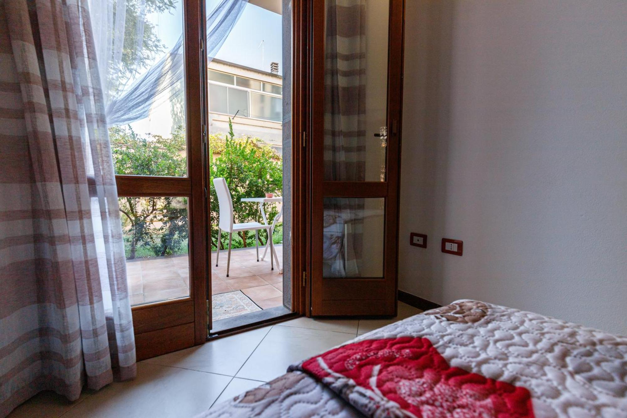 Ferienwohnung Casa Lilla 1 E 2 Oristano Zimmer foto