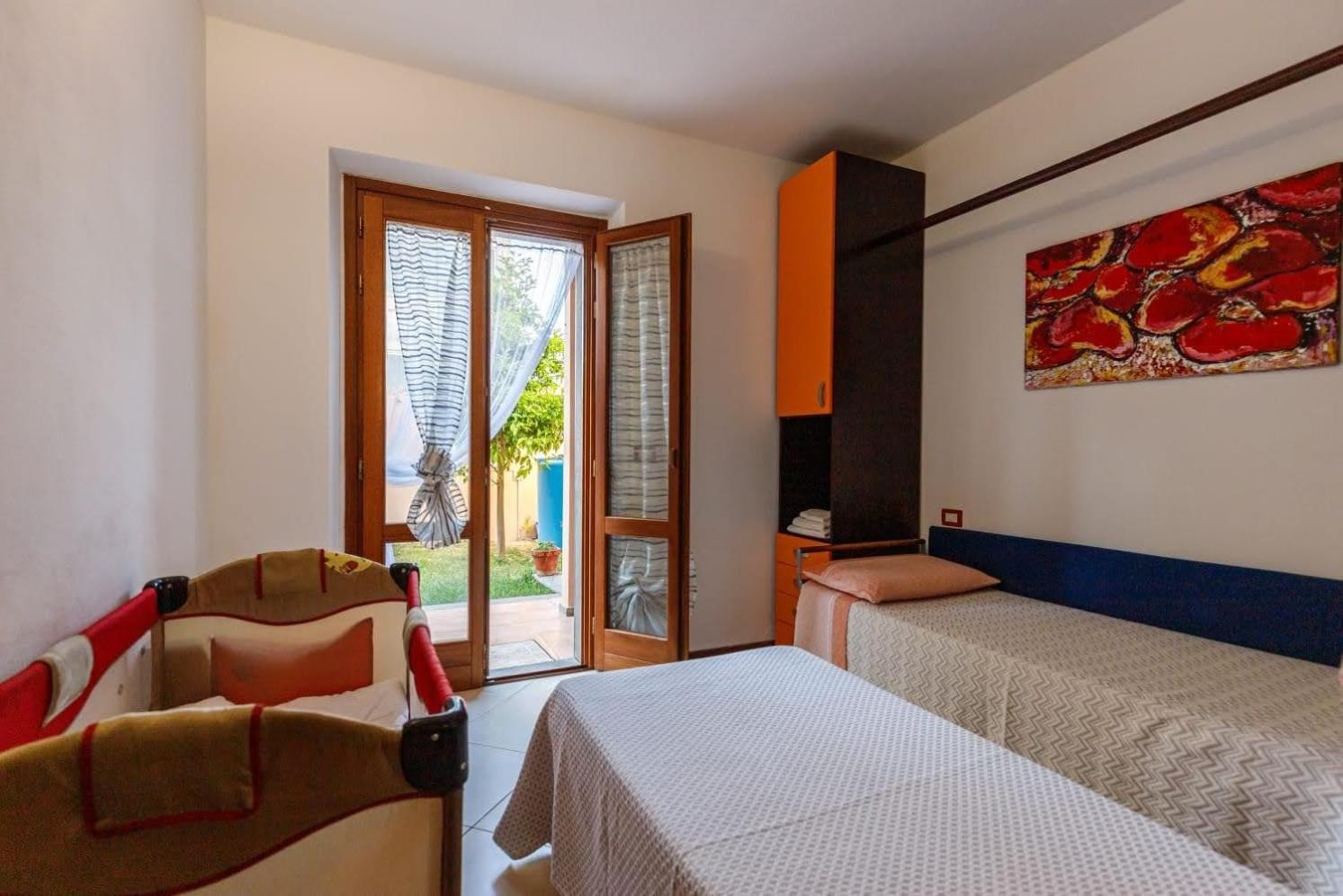 Ferienwohnung Casa Lilla 1 E 2 Oristano Zimmer foto