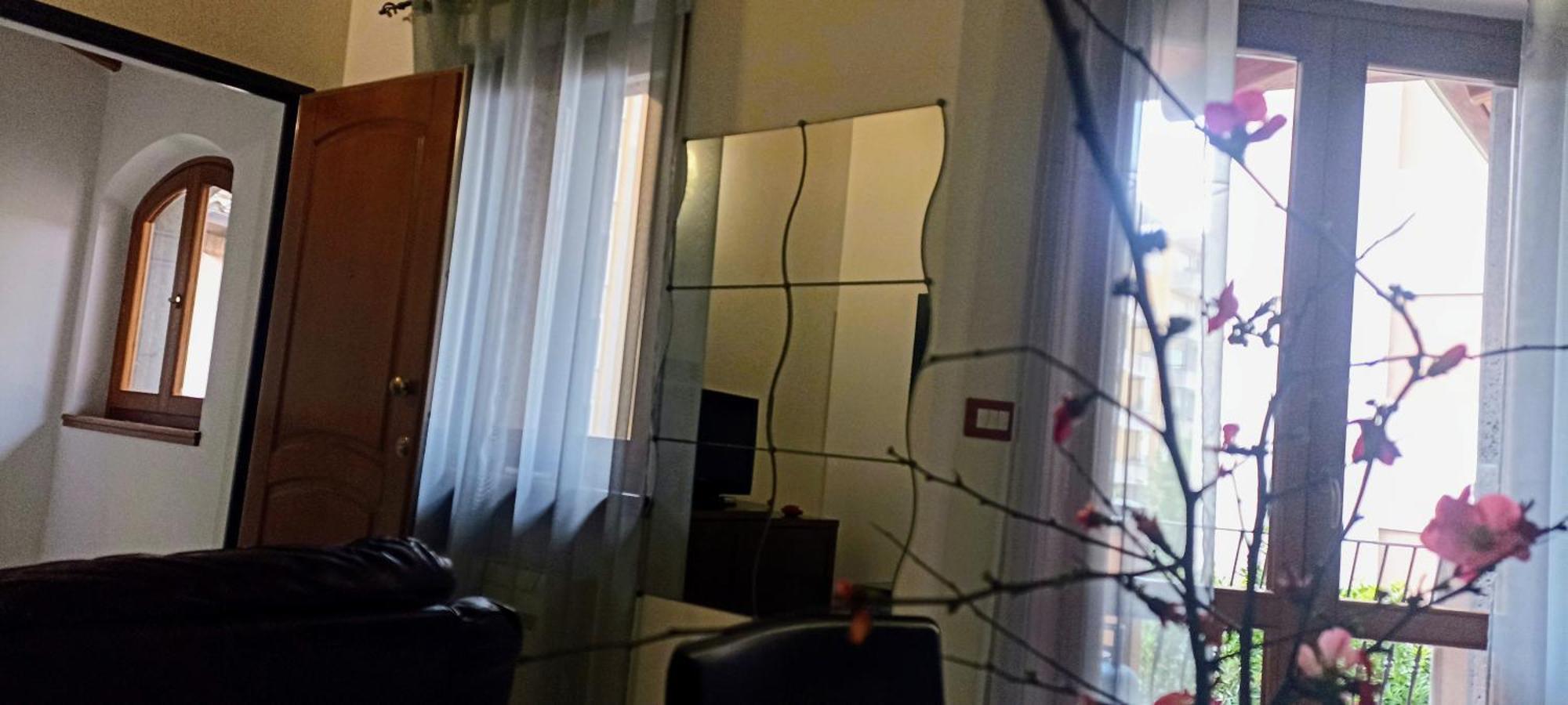 Ferienwohnung Casa Lilla 1 E 2 Oristano Zimmer foto